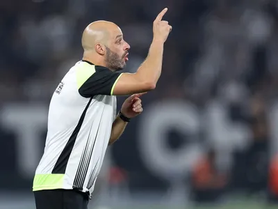 Botafogo anuncia Franclim Carvalho como novo técnico da equipe