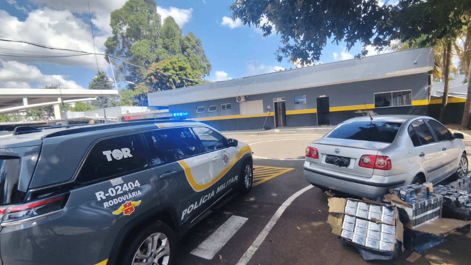 Veículo é apreendido transportando cigarros eletrônicos em Guararapes