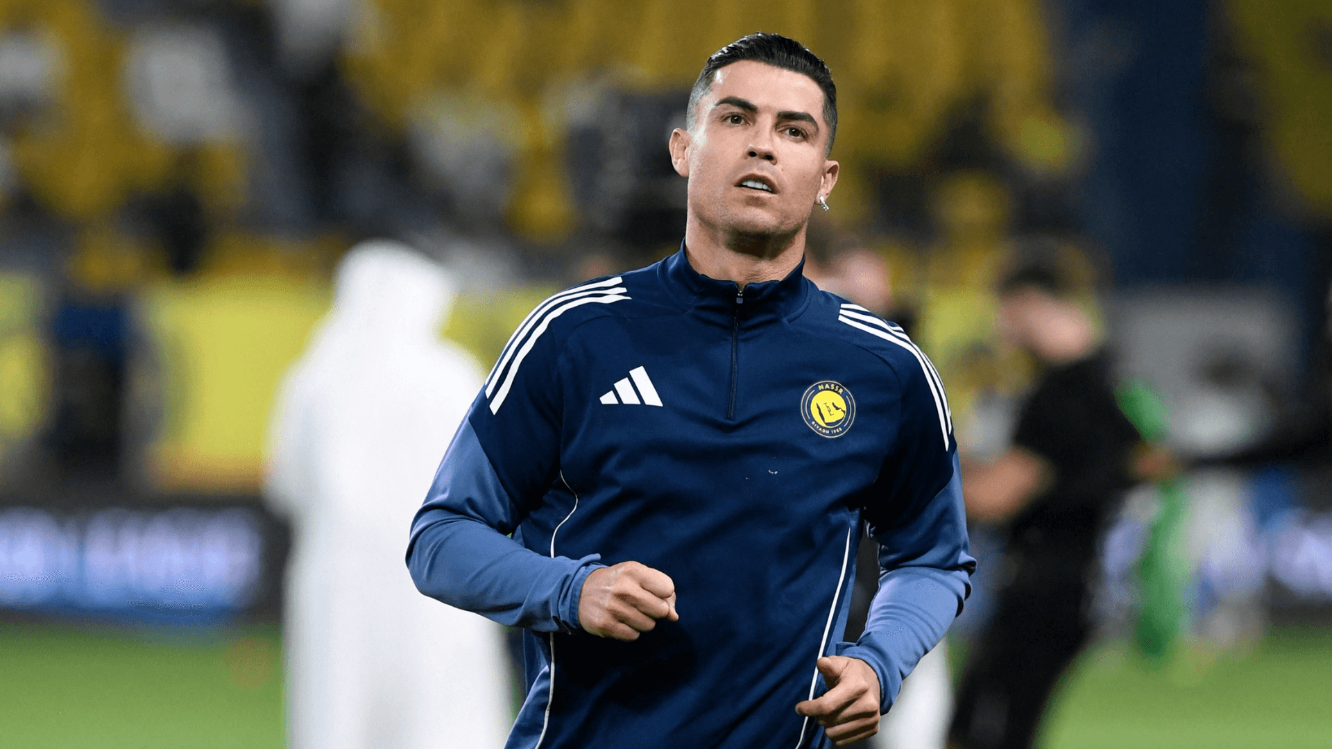 Cristiano Ronaldo, atacante do Al Nassr, durante o aquecimento da partida contra o Al Najma I Foto: REUTERS/Stringer