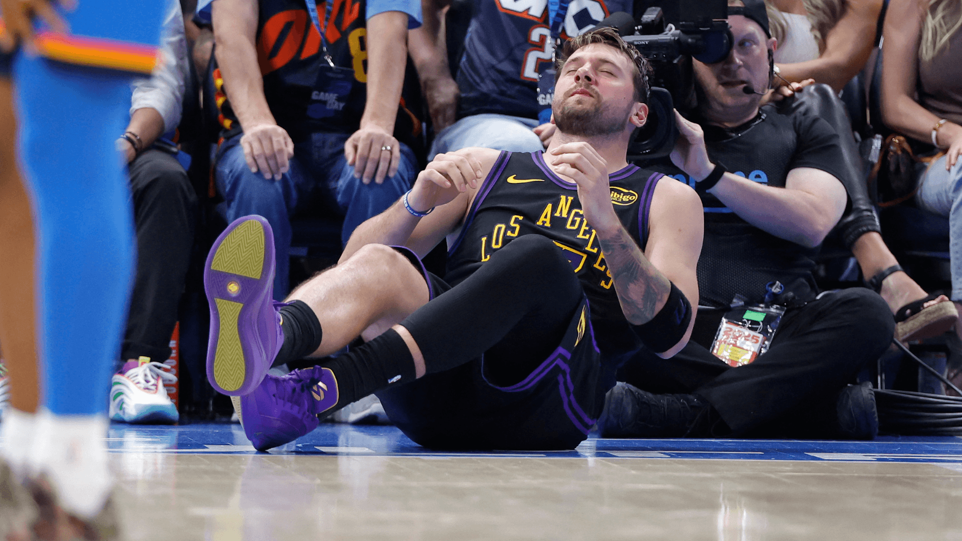 NBA: Luka Doncic chora após lesão, e Lakers sofrem atropelo do Thunder