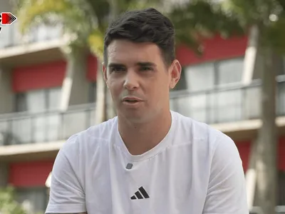 Oscar anuncia aposentadoria e lamenta: “Queria fazer mais pelo São Paulo”