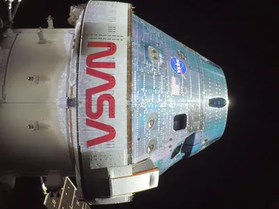 Banheiro da Artemis II quebra de novo e astronautas usam saco de emergência