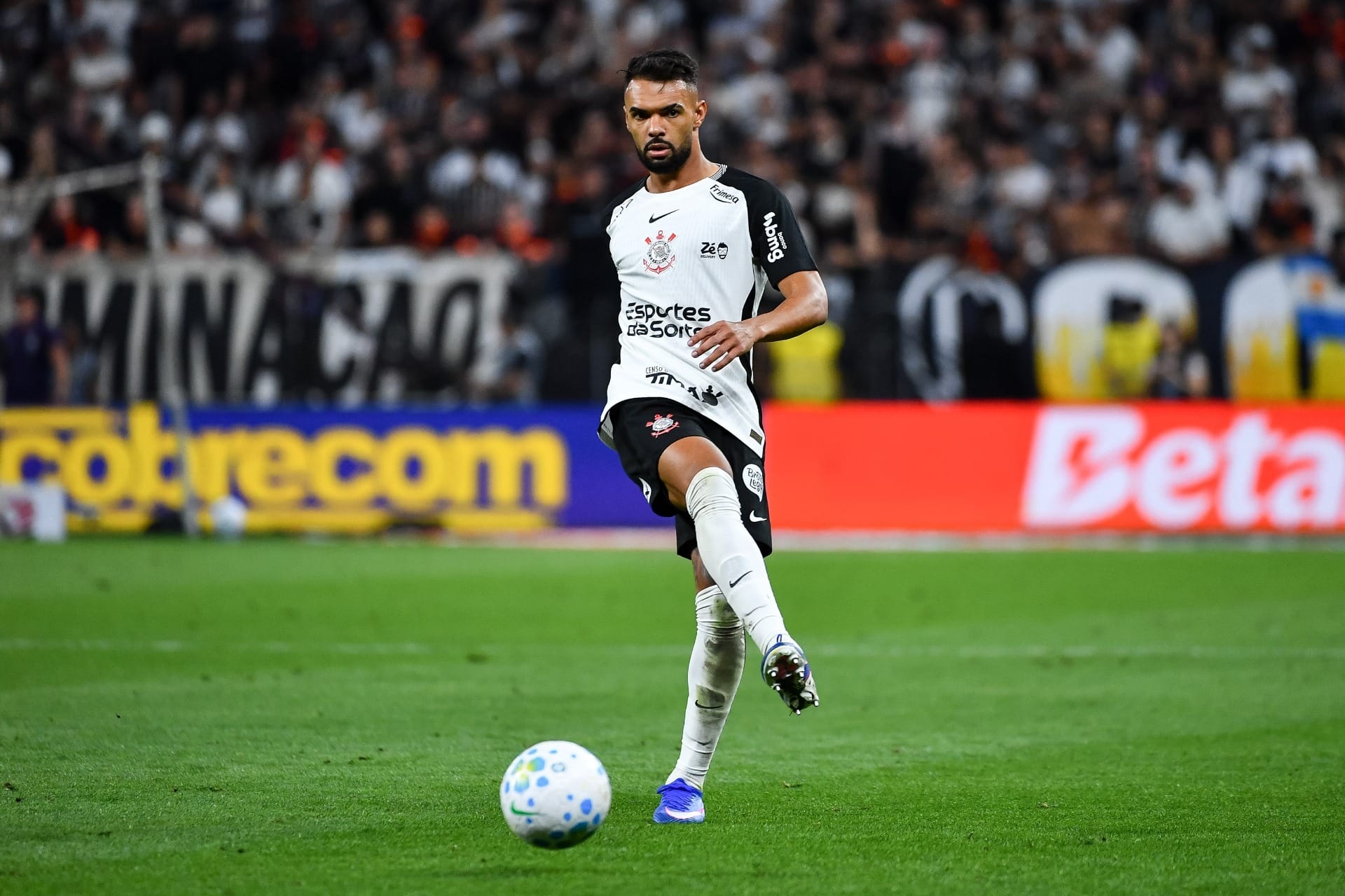 Raniele foi um dos atletas cobrados pela torcida após a derrota contra o Inter