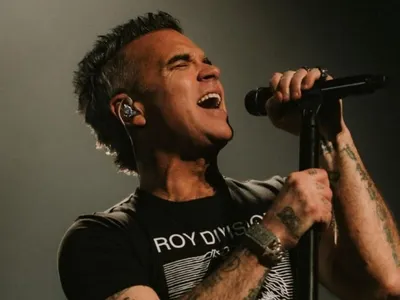 Robbie Williams revela diagnóstico de autismo aos 52: "Explica muita coisa"
