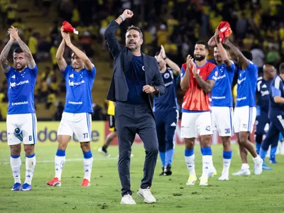 Artur Jorge elogia vitória do Cruzeiro após goleada: "Merecemos ganhar"