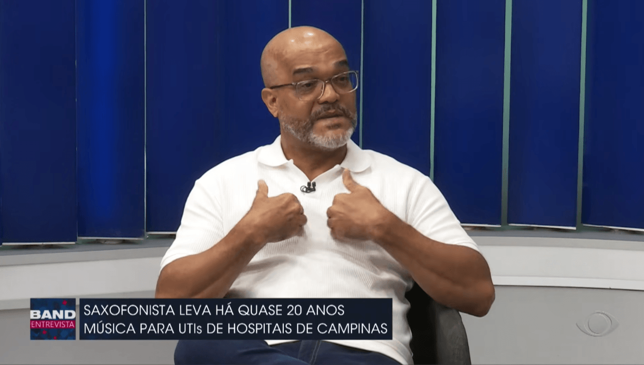 "Tá na hora de voltar": saxofonista relata despertar de jovem em coma