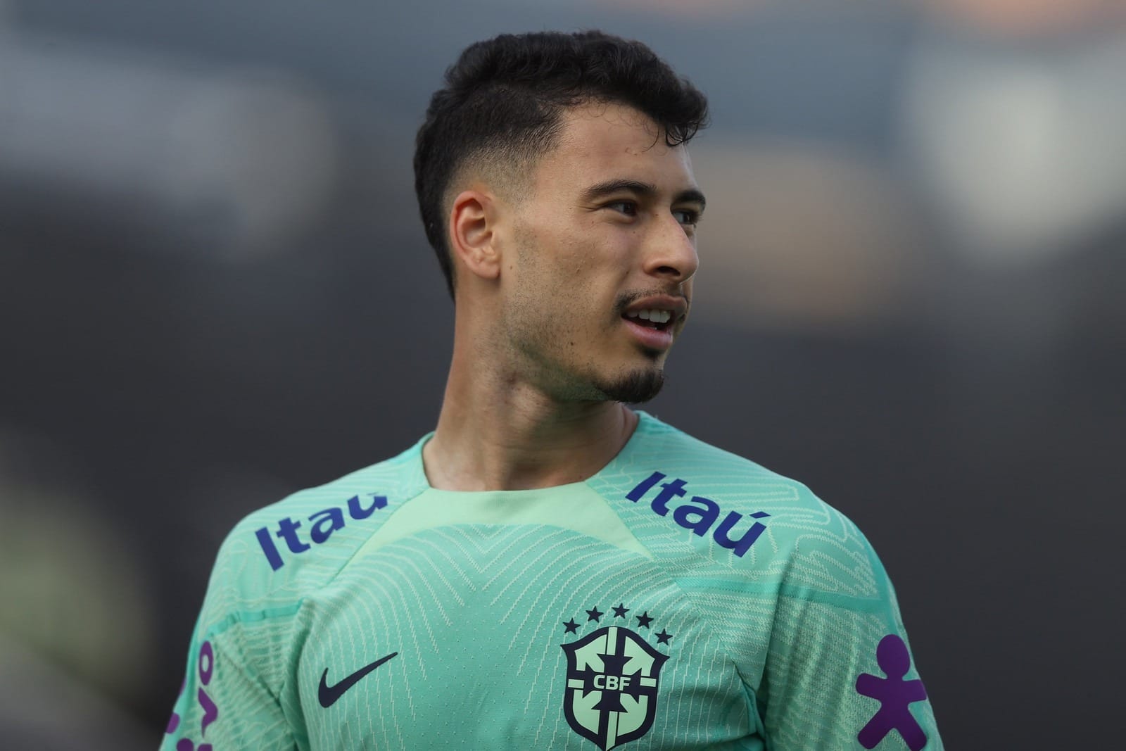 Martinelli vê Brasil próximo do hexa e expõe desejo de jogar no Corinthians