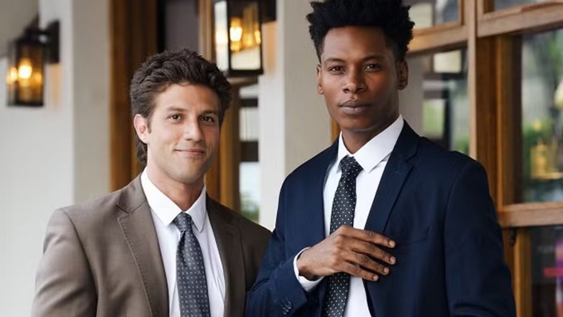 Chay Suede e Breno Ferreira em 'Quem Ama, Cuida'