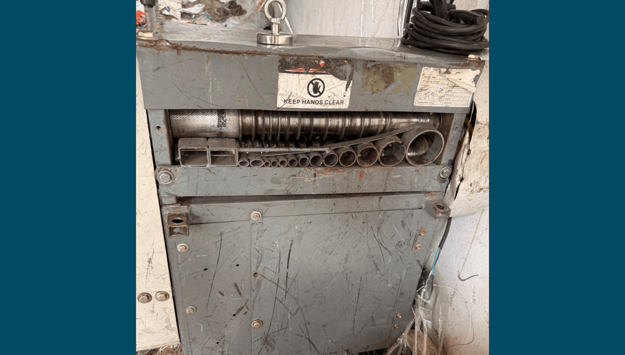 Maquinário utilizado para descascar os fios