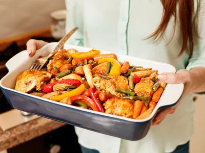 Práticas e deliciosas: aprenda a fazer 25 receitas em uma forma só