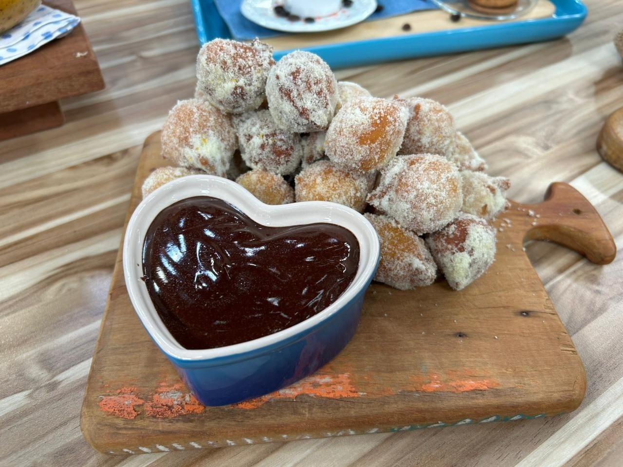 Bolinho de chuva de cenoura com laranja do chef Bruno Hashimoto | Band Receitas