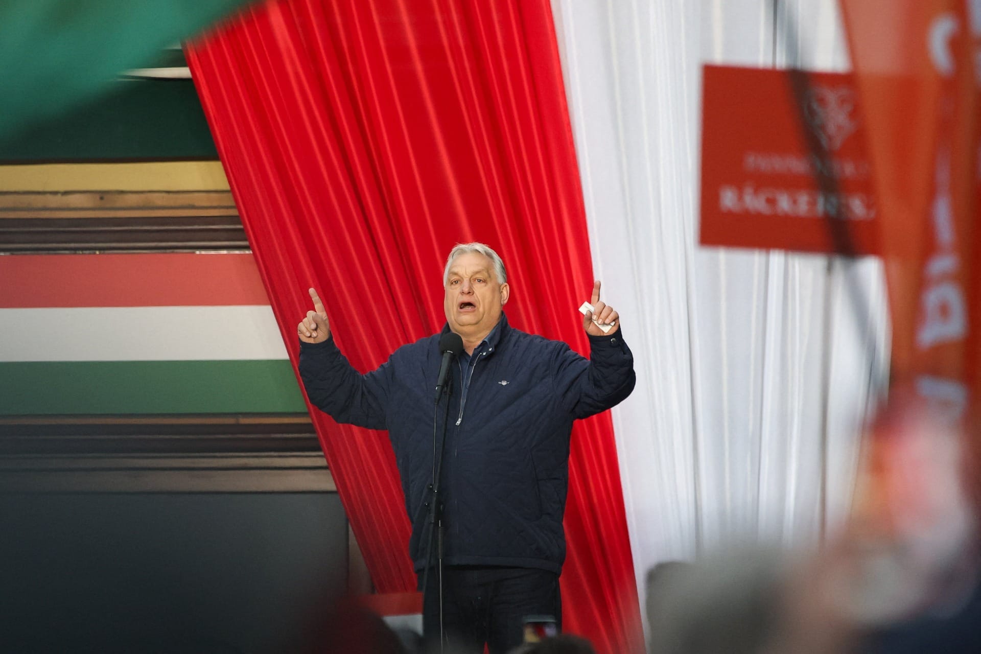 Trump reforça apoio a Viktor Orbán antes de eleições na Hungria