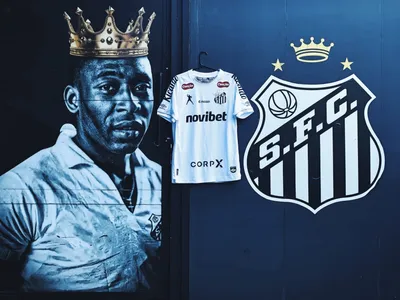 Santos terá marca de Pelé no uniforme contra o Atlético-MG; veja fotos