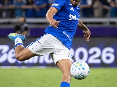 Cruzeiro vira pra cima do Red Bull Bragantino e mantém sequência positiva