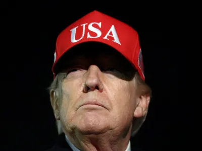 Trump chama Leão XIV de 'fraco' e diz que ele prejudica a Igreja Católica
