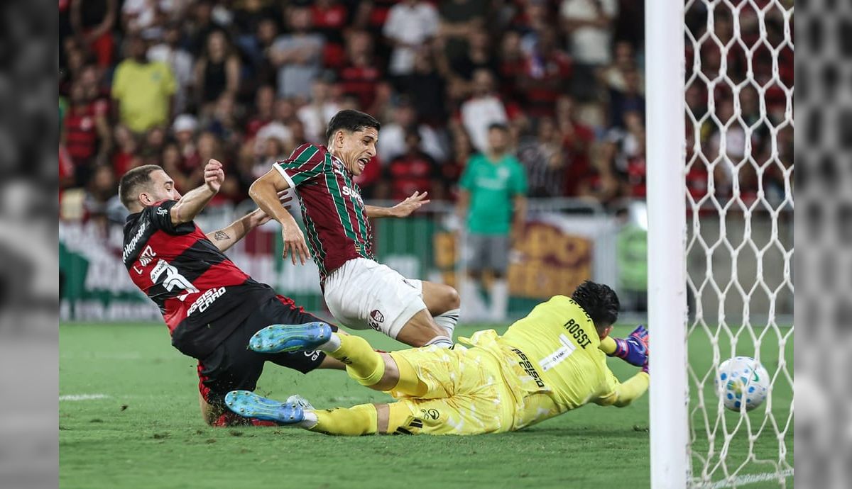 Savarino admite jogo ruim do Flu, mas lamenta derrota: "Tivemos chances"