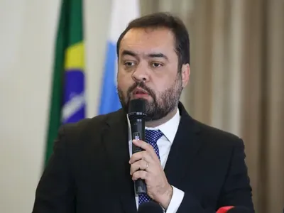 TCE reprova contas de Cláudio Castro e decisão final ficará com a Alerj