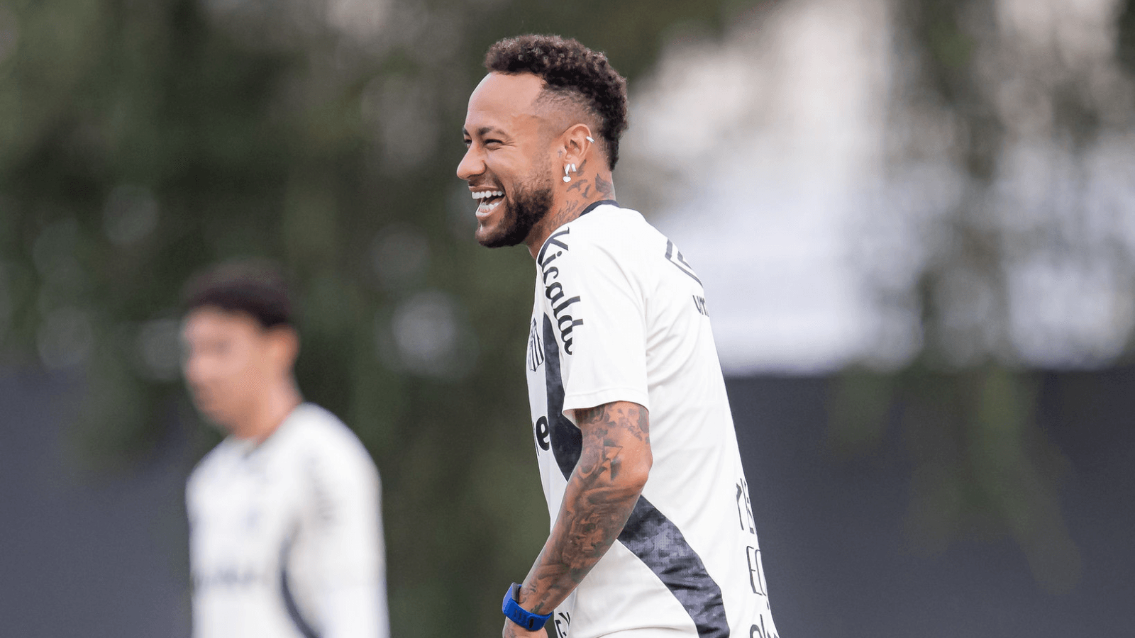 Neymar durante treino do Santos no CT Rei Pelé. Foto: Raul Baretta/ Santos FC