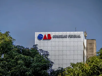 PF faz operação para desarticular grupo suspeito de fraudar exames da OAB
