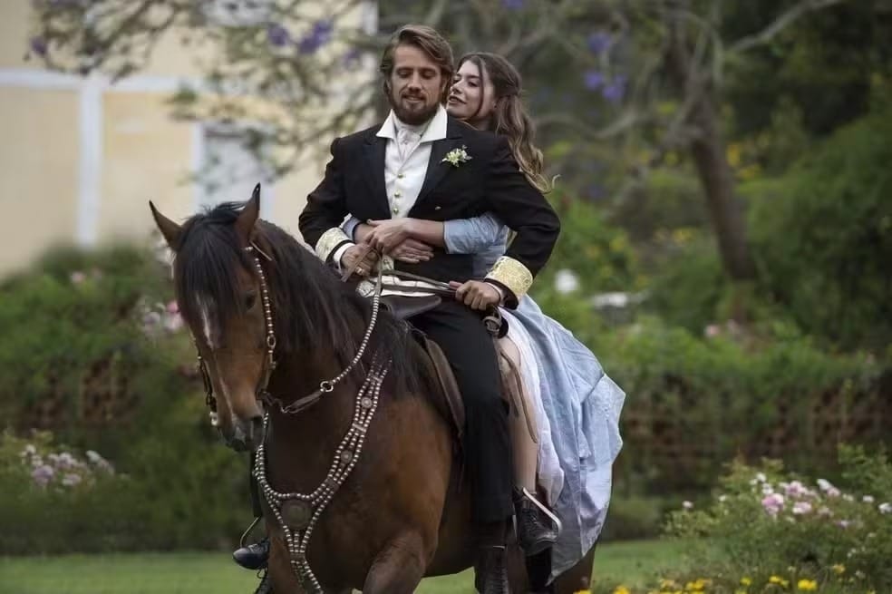 'Além do Tempo' volta ao ar em Edição Especial; relembre a trama e o elenco