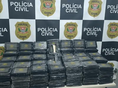 Campinas: homem é preso por esconder 202 tijolos de cocaína em caminhão