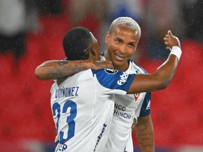Deyverson manda recado para Craque Neto após classificação da LDU; assista