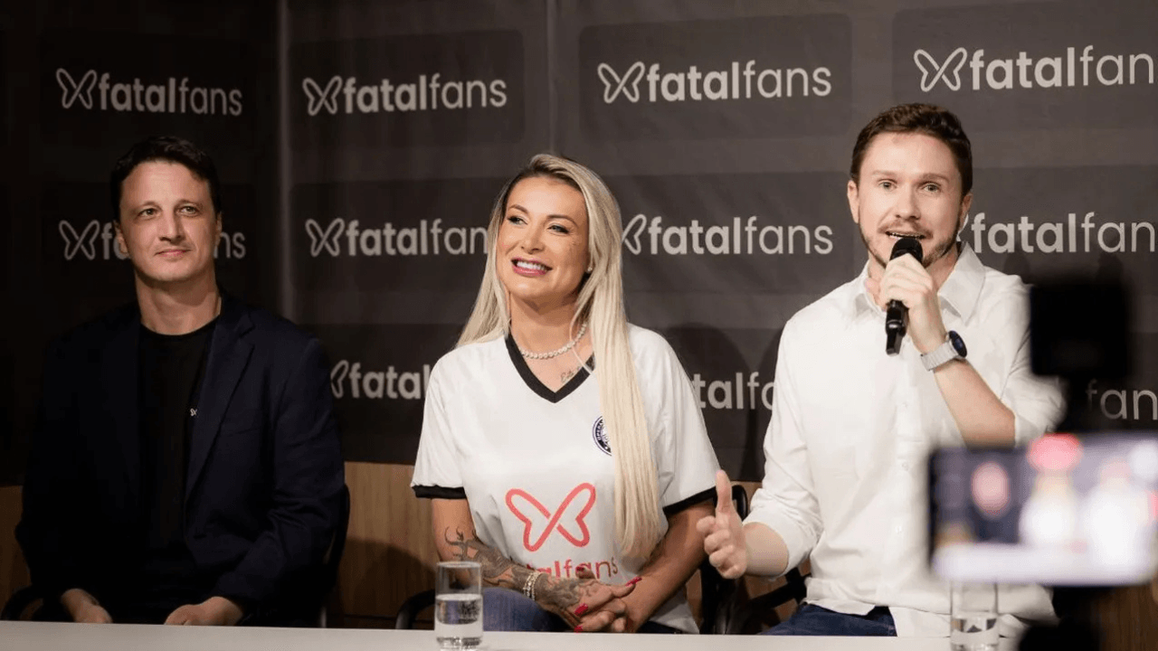 Operário PR fecha com site adulto, traz Andressa Urach e perde patrocinador
