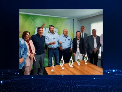 MDB lança Greca ao governo e Alvaro Dias ao Senado no PR
