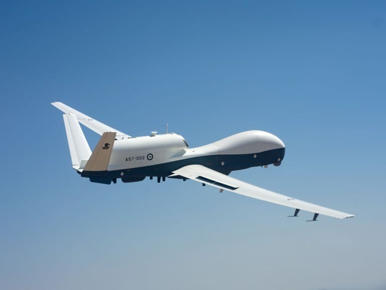 Drone dos EUA perdido no Irã vale R$ 1 bi e tem tamanho de avião comercial