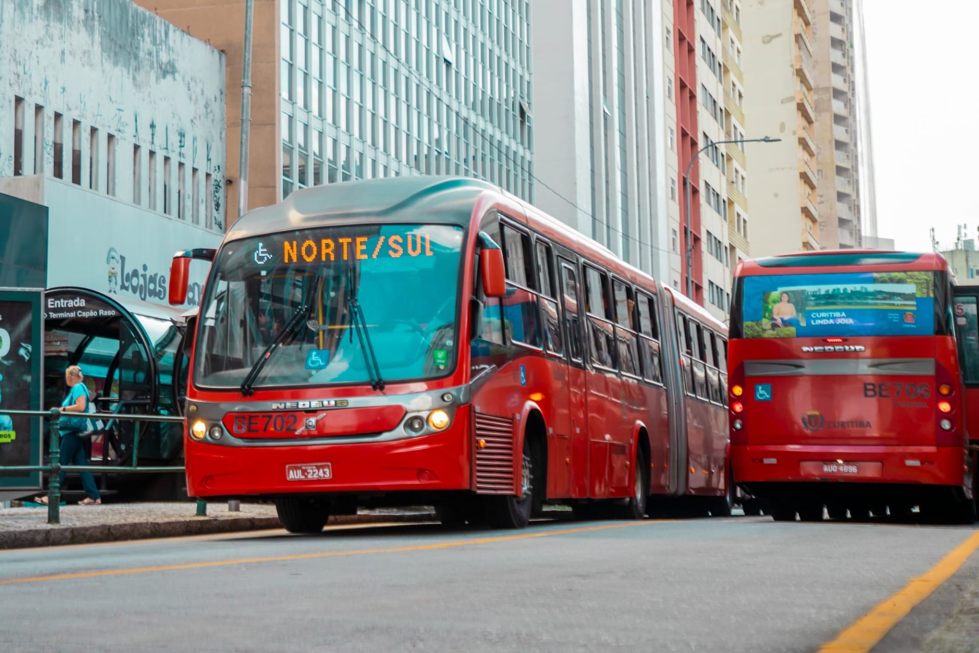 Como funciona o ônibus em Curitiba no feriado de Tiradentes