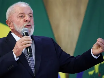 Lula passa por sessões preventivas de radioterapia devido à lesão na cabeça