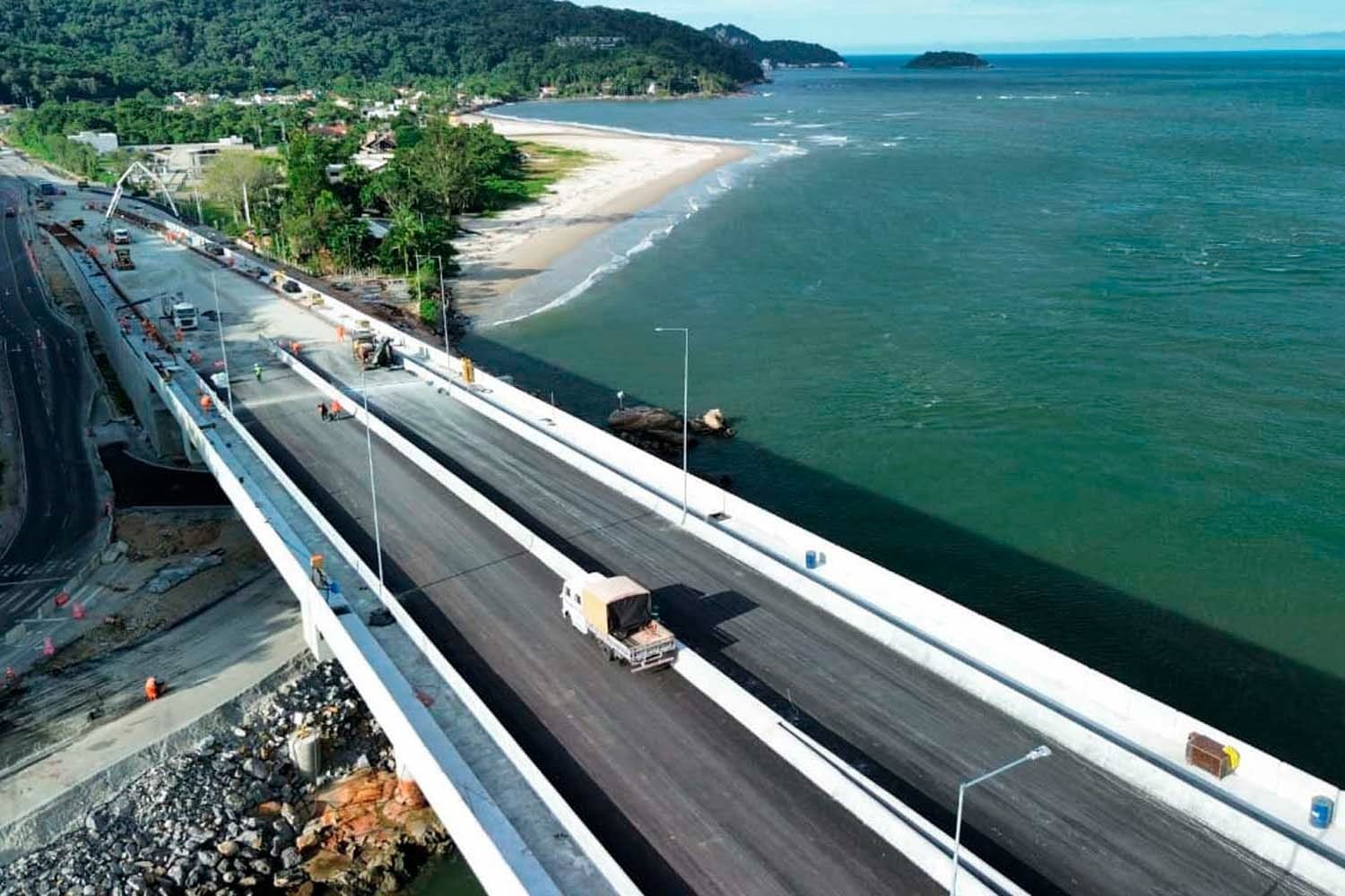 Ponte de Guaratuba usou 306 mil sacos de cimento e dura mais de 100 anos