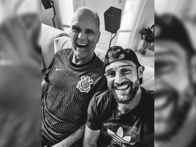 Filho mostra fotos recentes de Oscar e pede: "Celebrem a vida do meu pai"