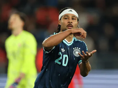 Gnabry, da Alemanha, sofre lesão e corre risco de perder a Copa do Mundo