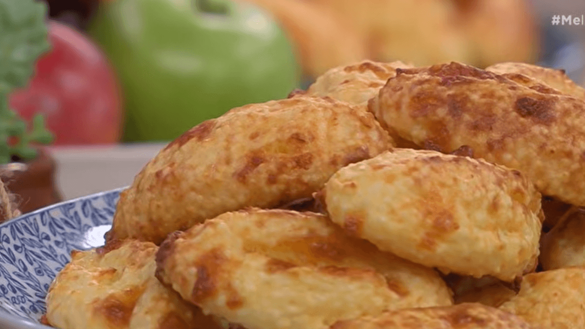 Bolinho de tapioca assado com queijo do chef Bruno Hashimoto | Band Receitas