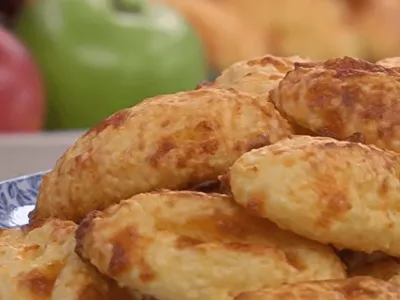 Bolinho de tapioca assado com queijo do chef Bruno Hashimoto | Band Receitas