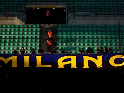 Escândalo no futebol italiano tem exploração sexual, gás do riso e festas