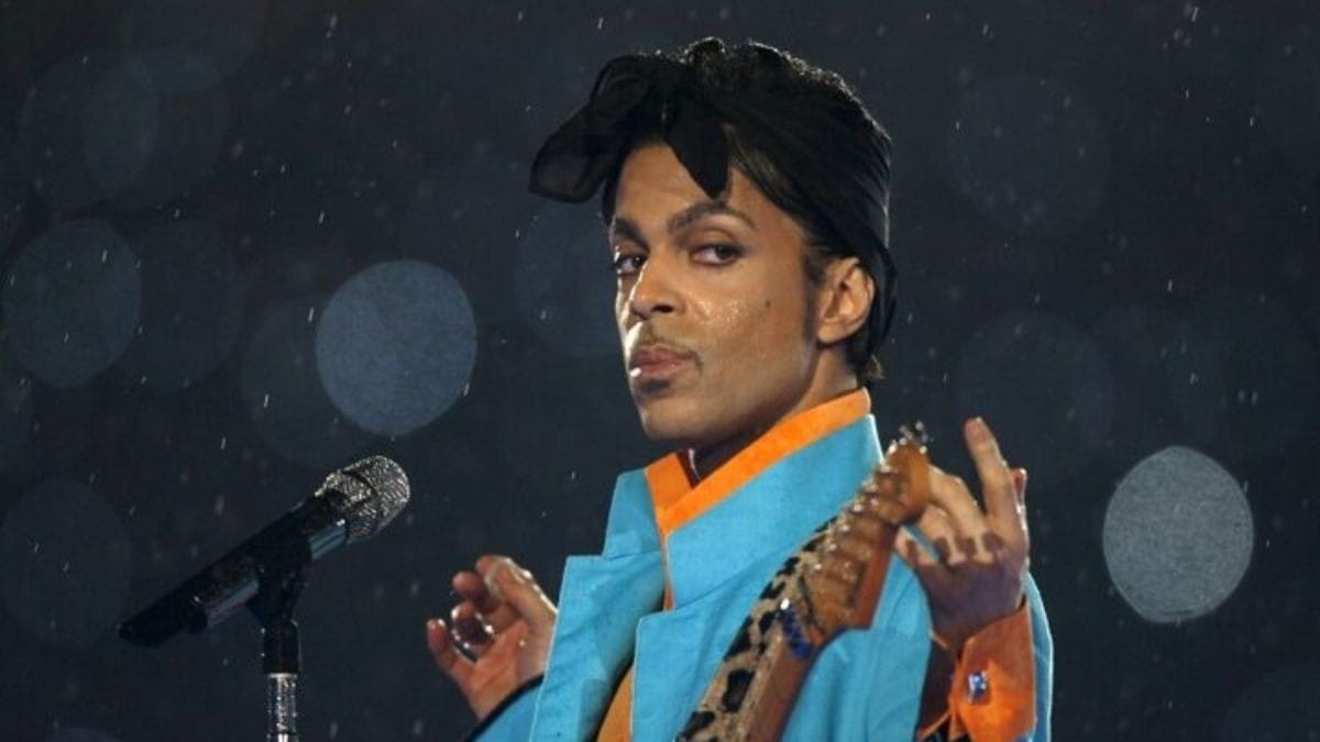 10 anos sem Prince: relembre as músicas mais tocadas do cantor no Brasil