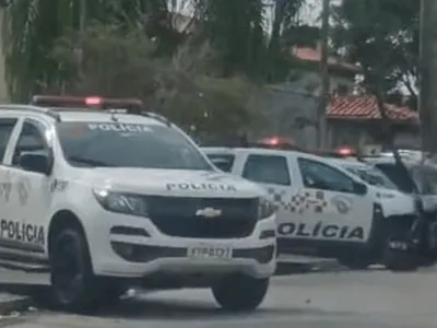 Homem é morto após ser baleado em frente a escola de Guaratinguetá