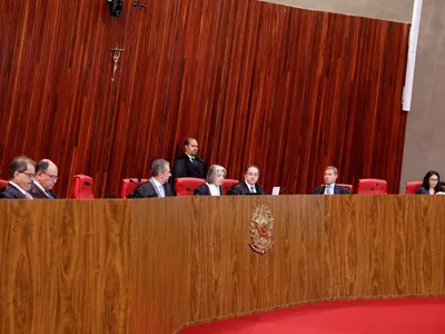 TSE decide que restrição de voto a presos provisórios não valerá este ano