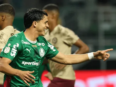 Ramón Sosa reforça Palmeiras contra Junior; veja provável escalação