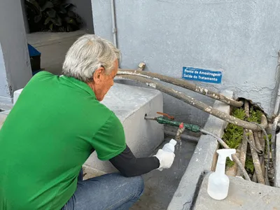 Limeira coleta amostras para monitorar qualidade da água após reclamações