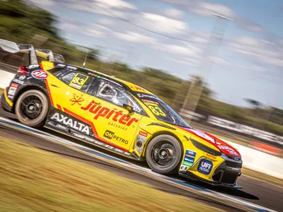 Stock Car: Gabriel Casagrande lidera treino livre 2 em Interlagos