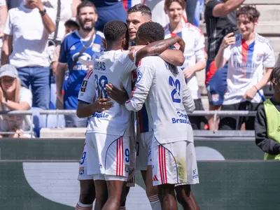 Endrick faz partida apagada, mas Lyon vence Auxerre na Ligue 1