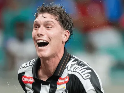 Argentino substitui Neymar no Santos, brilha e pode ter mais chances