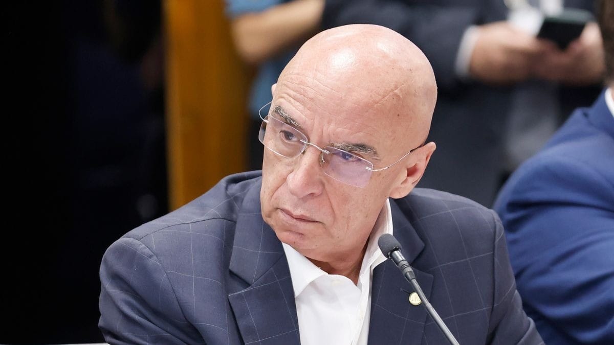 Pressa para aprovar a PEC do fim da escala 6x1 é eleitoreira, diz deputado