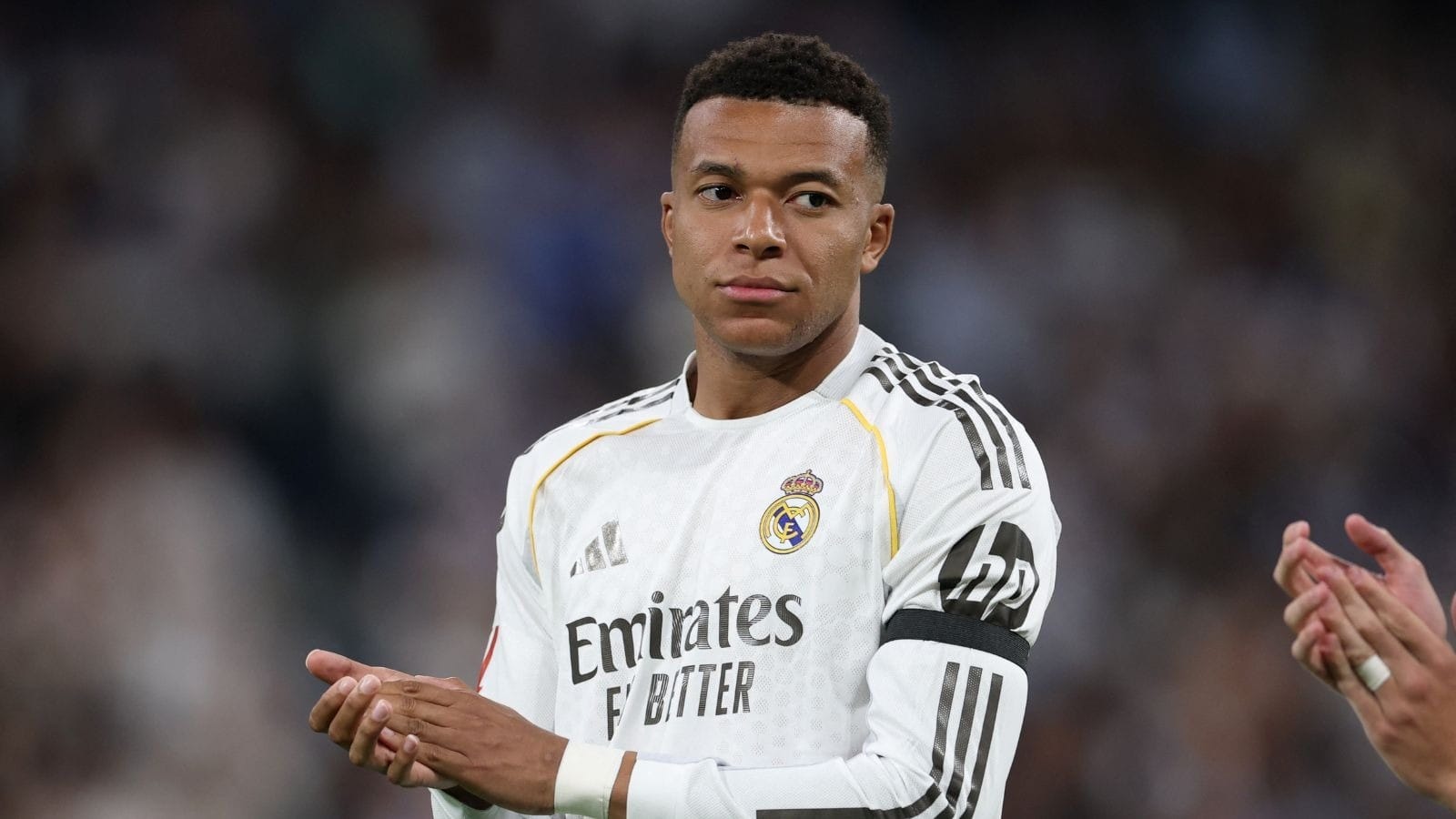 Mbappé tem lesão confirmada pelo Real Madrid e preocupa a França