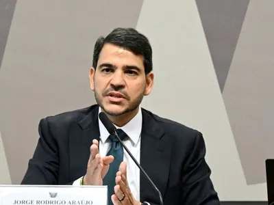 Jorge Messias é aprovado em comissão do Senado para integrar STF