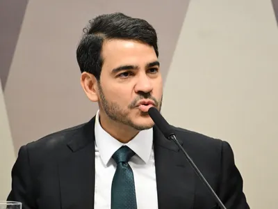 Aliados de Lula querem Messias no Ministério da Justiça