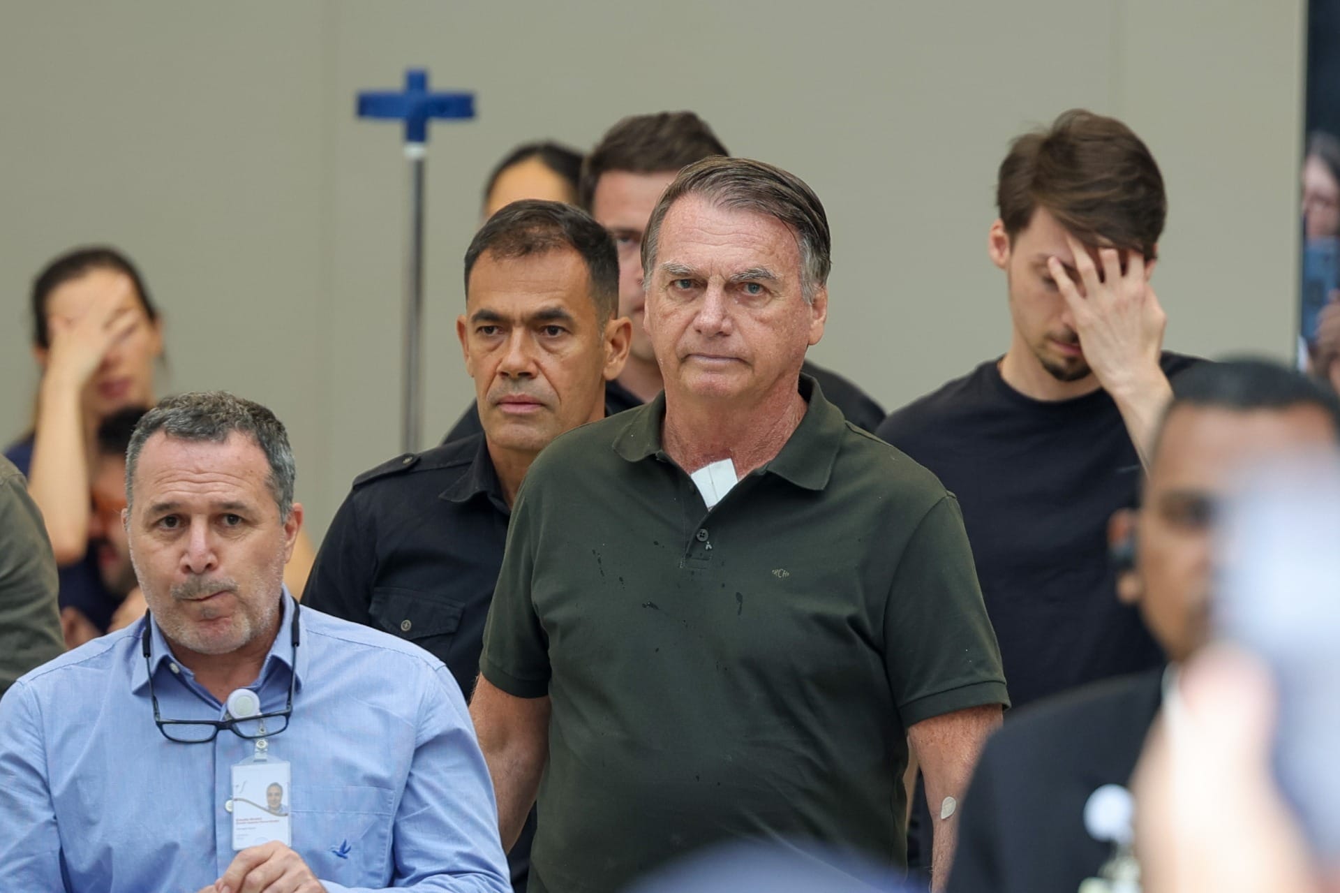 Moraes aciona PGR após polícia concluir inquérito sobre arma de Bolsonaro